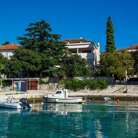 Villa Maslina Apartments Crikvenica Exterior photo