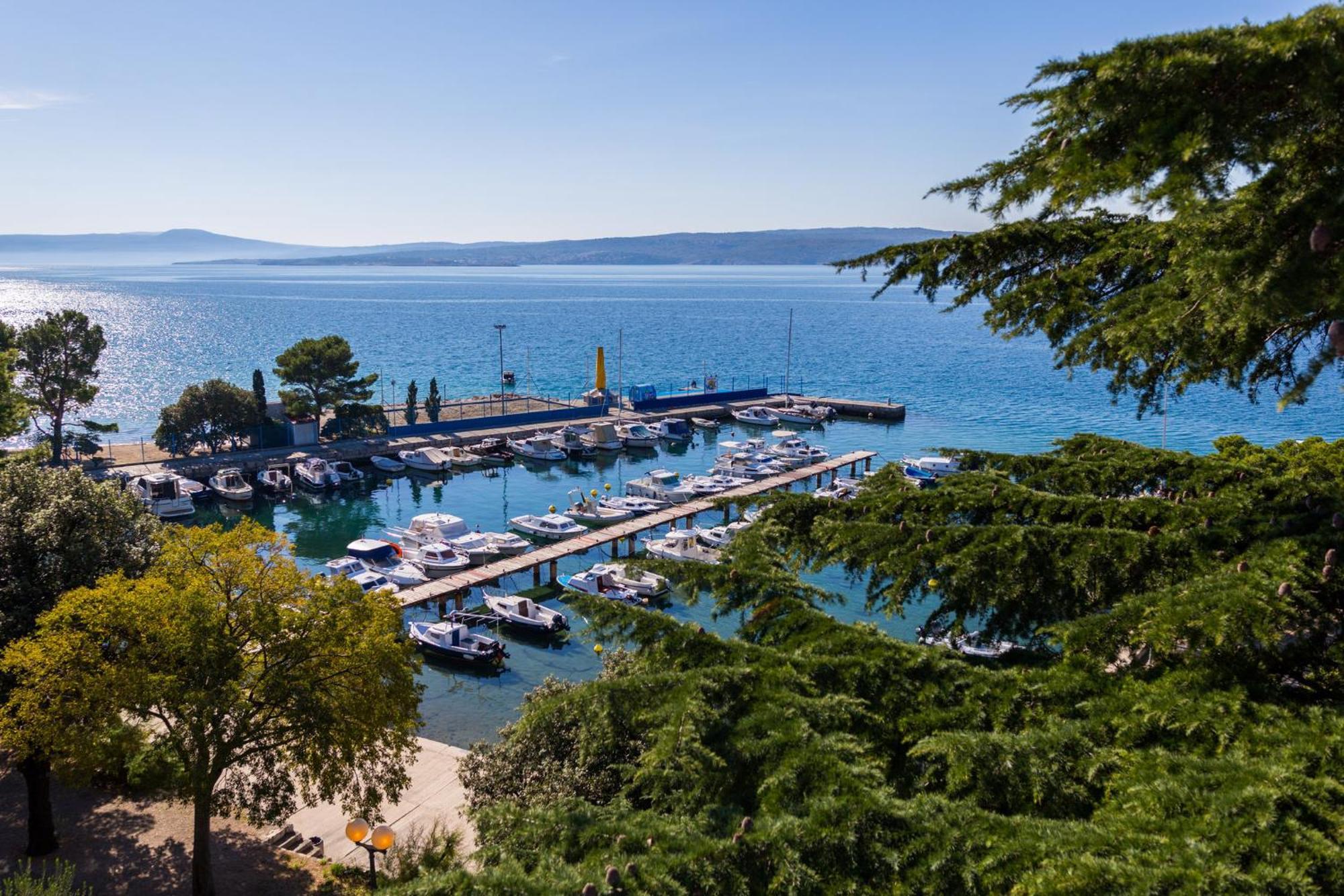 Villa Maslina Apartments Crikvenica Exterior photo